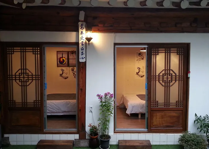 Punggyeong Hanok