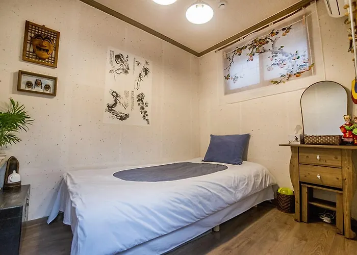 Punggyeong Hanok *