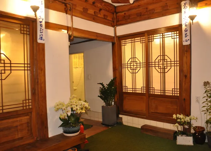 Punggyeong Hanok Casa de hóspedes *