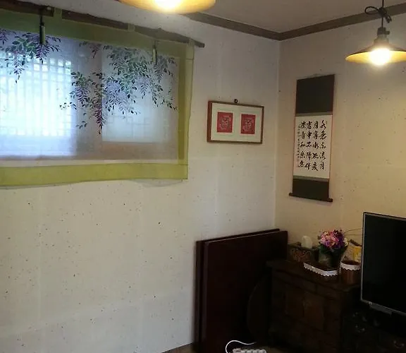 Punggyeong Hanok Casa de hóspedes