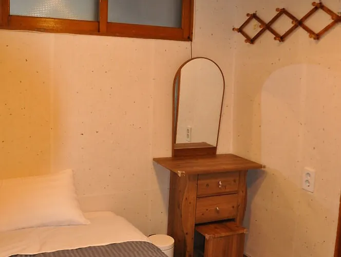Punggyeong Hanok